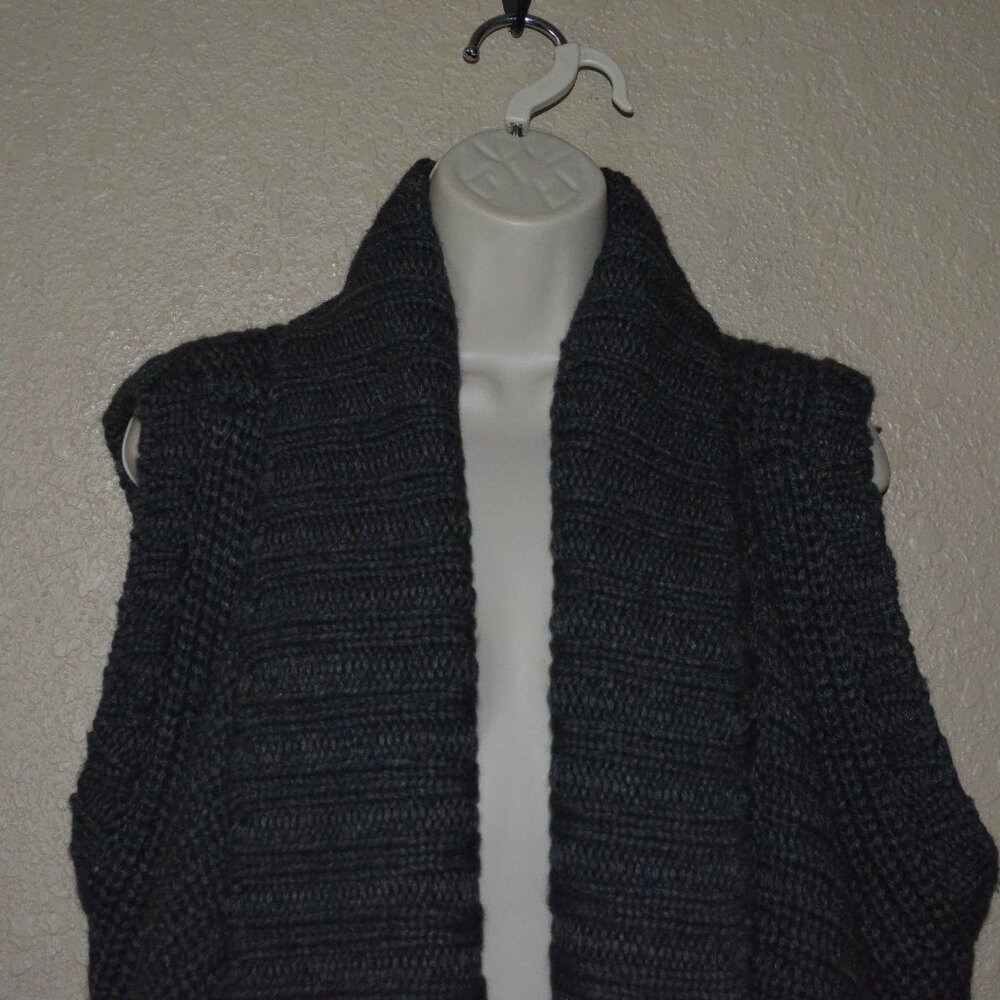 Sz S Michelle Mason Gray Cable Knit Sleeveless Cardigan Sweater Vest - Picture 2 of 8